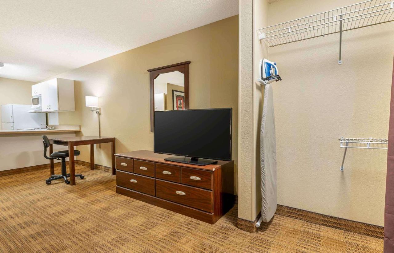 Extended Stay America Suites - Indianapolis - Airport Exterior foto