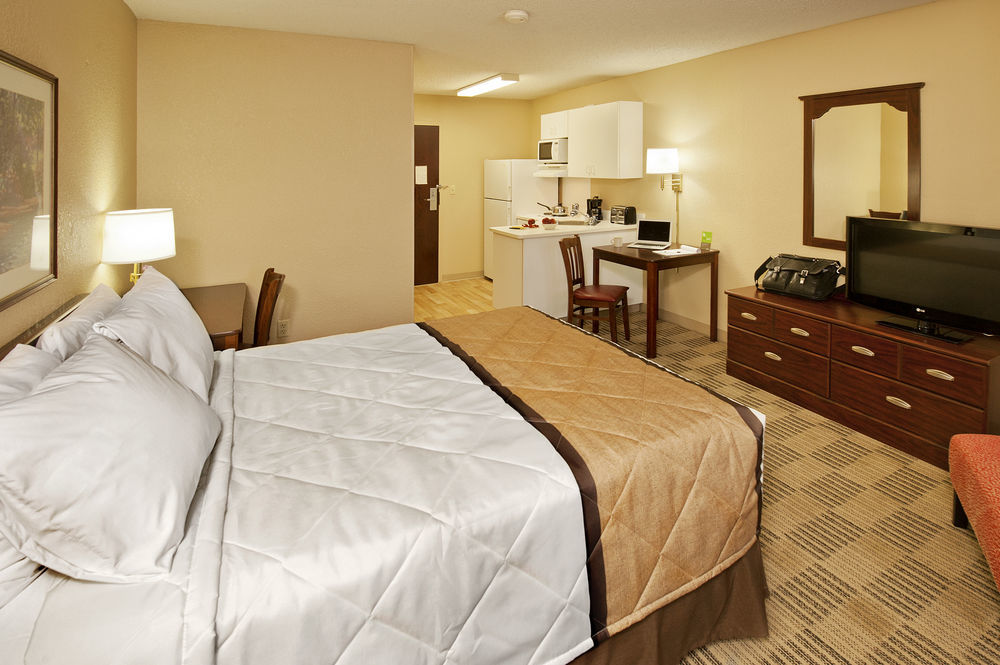 Extended Stay America Suites - Indianapolis - Airport Exterior foto