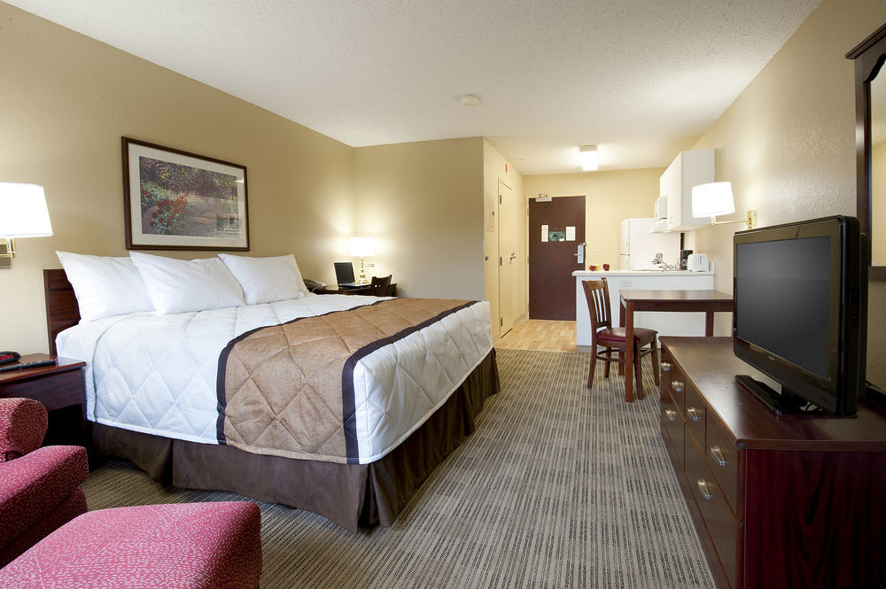 Extended Stay America Suites - Indianapolis - Airport Exterior foto